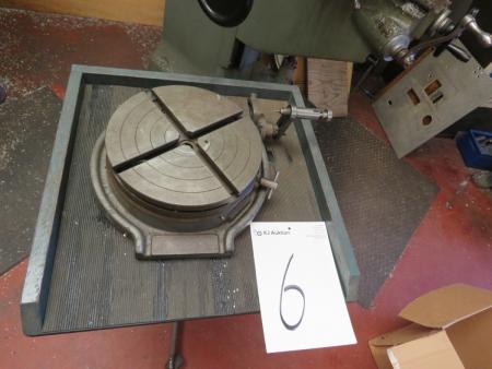 Round table 250 mm with table.