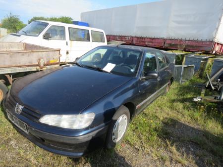 Peugeot 406. No paper key is available. Has stood still for 4 years.