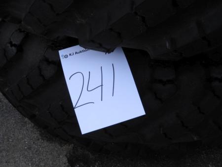 1 pair of tires from 16.00 to 20 - New
