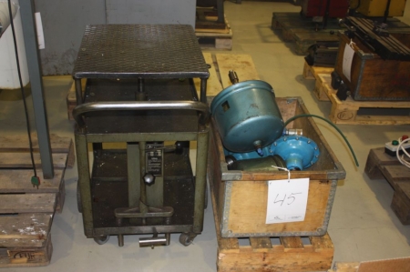 Elevating workshop trolley + box with by-pass valves