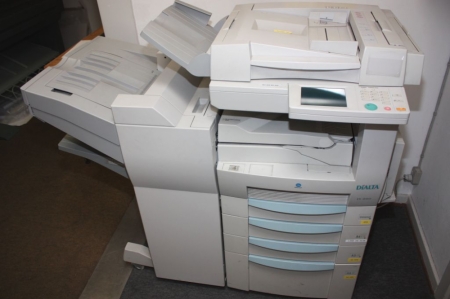 Kopimaskine, s/h, Dialta 250, 4 papirmagasiner, netværk, efterbehandler