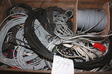 Various cables in pallet collar