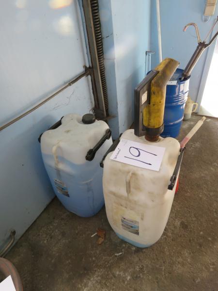 2 containers with sprinkler fluid with pump.