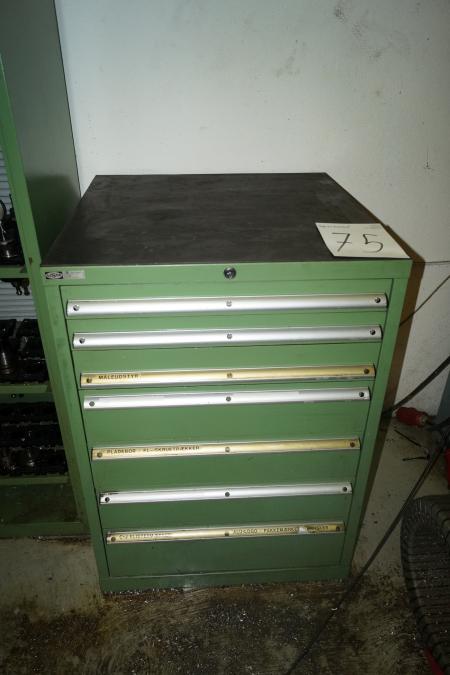 1 pc cabinet with various Bt40 auger tools