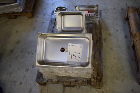 Pallet with div. Inserts for buffet