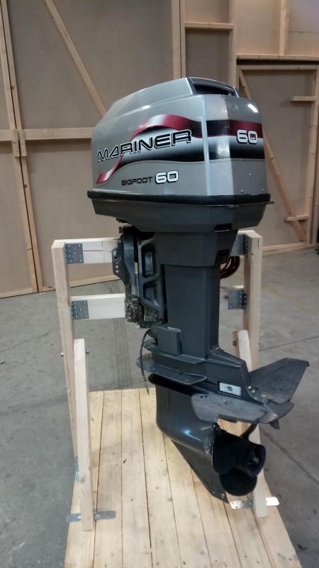 Mariner 60 HP Bigfoot outboard. Year 1998. call 42749610 for inspection and extradition