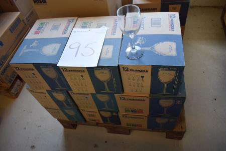 11 ms. m. 12 pieces. white wine glass 19 cl
