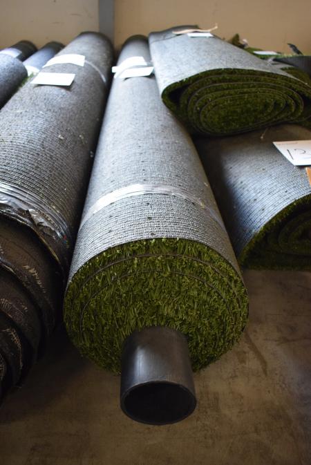 Artificial grass 200x600 cm.