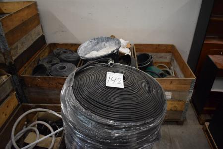 Various rubber hoses 4 pallets