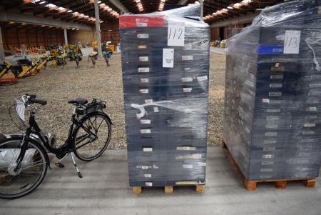 Pallet meters. Plastic boxes 60 x 40 cm, 10 cm H