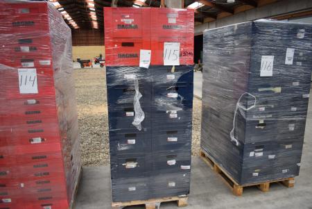 Pallet meters. Plastic boxes 60 x 40 cm, 10 cm H