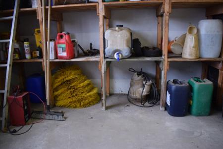 Contents wooden bookcase, submersible pump, fall protection, etc.