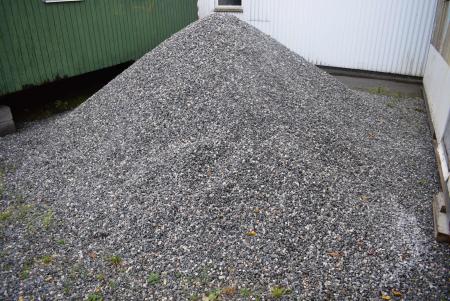 Bld. Granitskærver, anslået ca. 10 m³