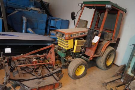 Suzue M1803 Park Tractor with Hydraulics. Hour meter shows 202. with rotary cutter.