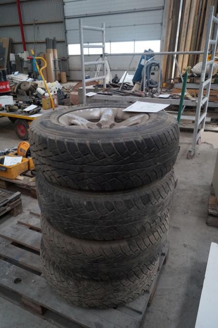 Wheels for Hilux.