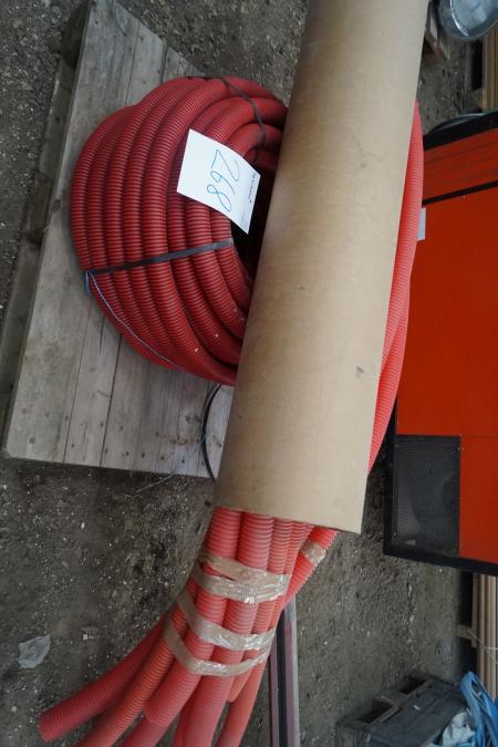 40 mm flexible hose.