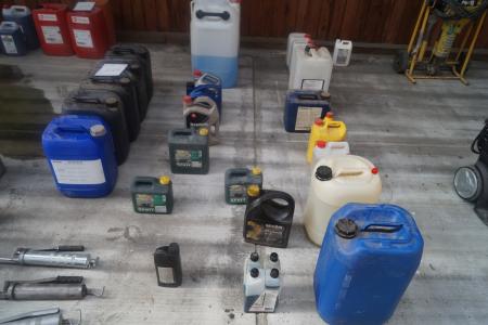 Various bottles of sprinkler fluid + various oil products, additives etc.