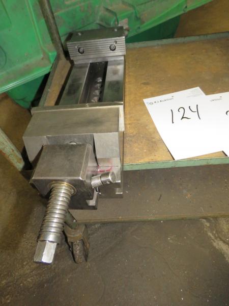 Machine screwdriver 150x470 cm