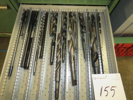 Various cutting tools in 4 drawers.