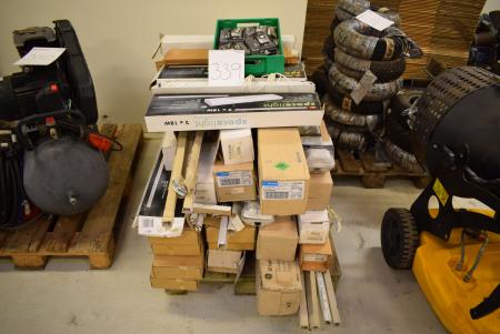 Pallet with various fluorescent lamp