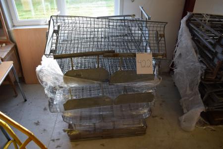 Pallet with wire cages for pallet cages
