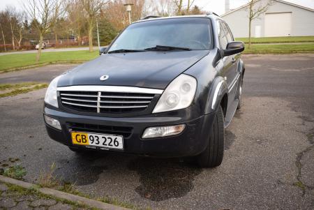 Rexton 2.7 XDI Aut., Ssangyong, year. 2005 Reg GB93226. License plates are not included. Leaking diesel tank.