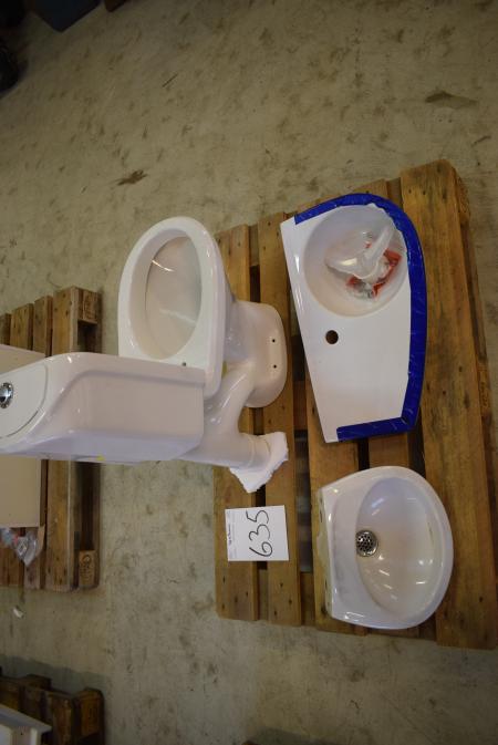 Toilet + 2. washbasins