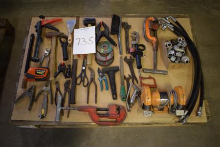 Pallet with various tools, bench grinder, pipe cutter, fittings etc.
