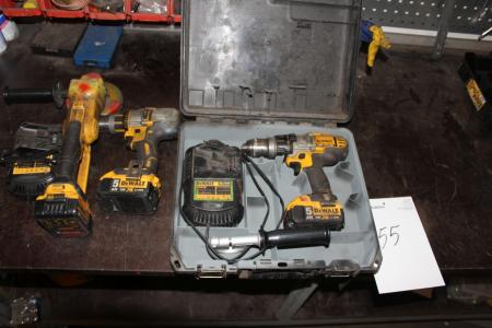 2 pcs Dewalt drilling machines, Angle grinders, including 2 chargers.