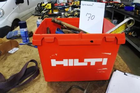 Værktøjskasse Hilti inklusiv håndværktøj.