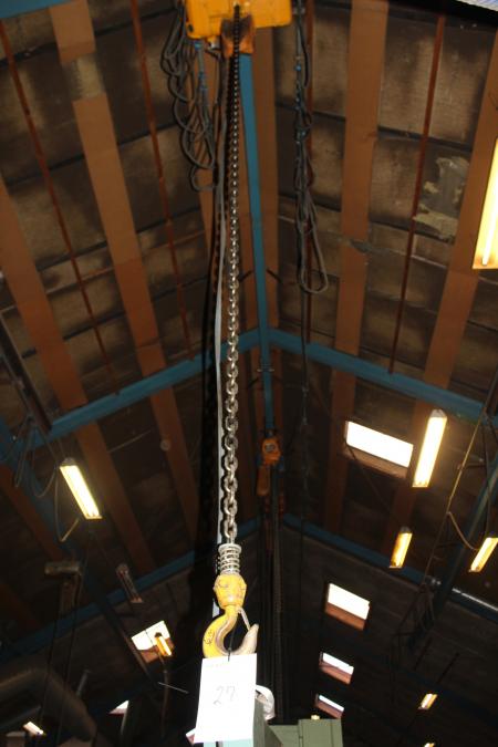 3 tons Kito El talje. med cirka 6 meter kæde. Lift til rådighed