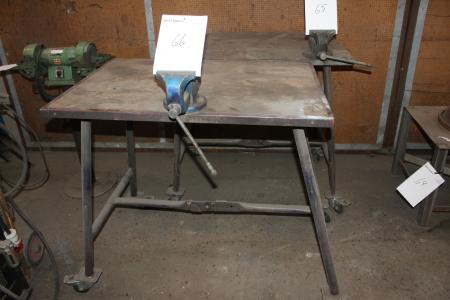 Arbejdsrullebord med skruestik 1000x700 mm