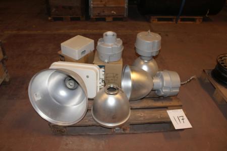 4 Stück Natriumdampflampen Durchmesser 30 und 45 mm.