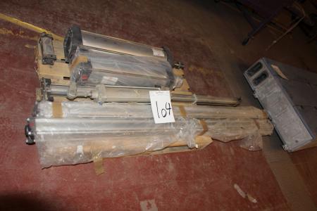 Lot of air stamps 2 of 150 mm 780 and 680 mm. 2 pieces per 90 mm in diameter and 210 cm in length. 1 piece per 150 mm