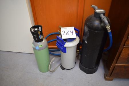 Oxygen and gas bottles