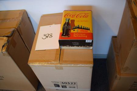 8 Coca Cola cans, 28 cm