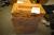4 x 3 stk gule rustikke kasser