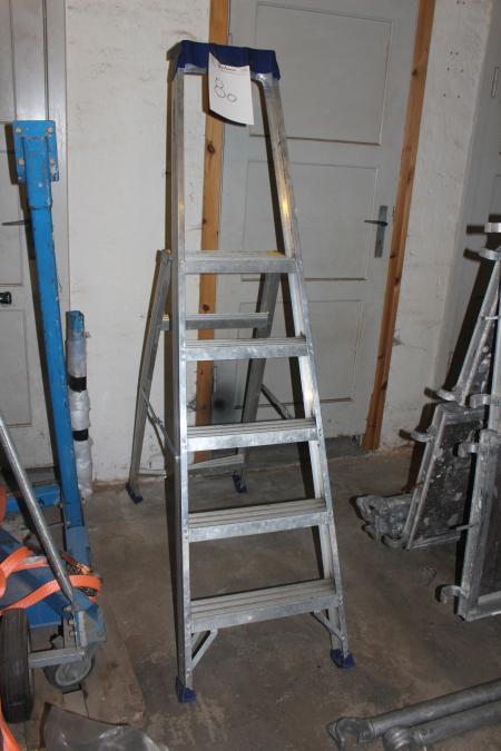 Staircase 5-step platform height 1150 mm.