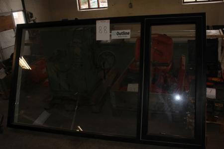 Outline vindue med udvendig plastbelægning todelt 215x125 cm, D: 12,5 cm