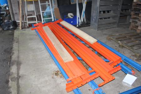 Pallet roll with 2 gables Height 340 cm with 9 wings.