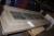 Spisebord med 4 stk granitplader i midten. Bredde 240x100x78,5 cm
