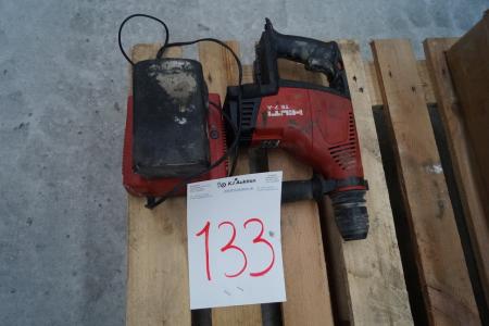 Layer bormaskine - Hilti te 7-a. m. battery and charger, condition unknown