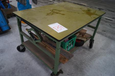 Work table / workshop table on wheels, 100 cm x 138 cm