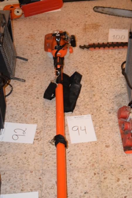 Chain saw with teleskob marked. Echo