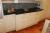 Køkken, Køkken m/granitbordplade m/glaskeramisk kogeplade, emfang, 368x60/73x90 cm, olieret valnøddebordplade 268x60x90 cm, kogeø 130x97x90 cm