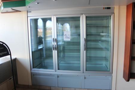 Display køleskab 196x184x60 cm køber skal selv demontere.