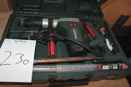 Metabo hammer drill with Extra chisels KHE 5-40