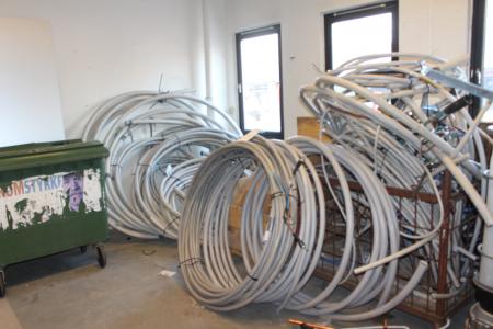 Div. Cable scrap + waste container (empty)