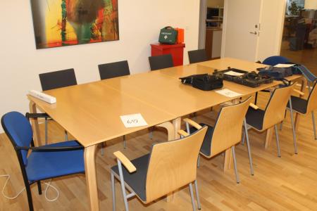 Konferencebord (4 borde sammensat) med 10 stole samt 3 stk. billeder 
