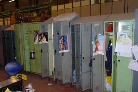 Various lockers (2, 3 and 5 room)